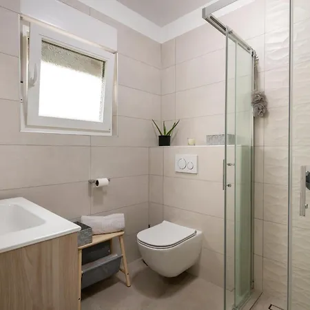 Holiday home 2 Bedroom Gorgeous In Radeki Glavica *